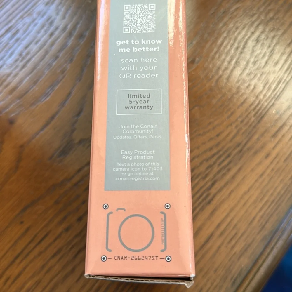 New InfinitiPRO Conair Hair Straightener. Rose gold ceramic, provides even heat.
